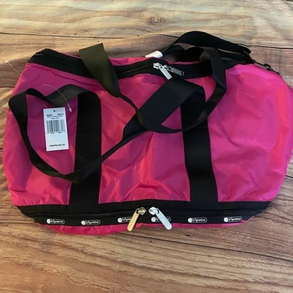 LESPORTSAC Dakota Medium Deluxe Overnight Bag - Picture 6 of 13